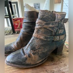 Bed Stu Begin Black Lux Leather Ankle Boots booties shoe Distressed size 11